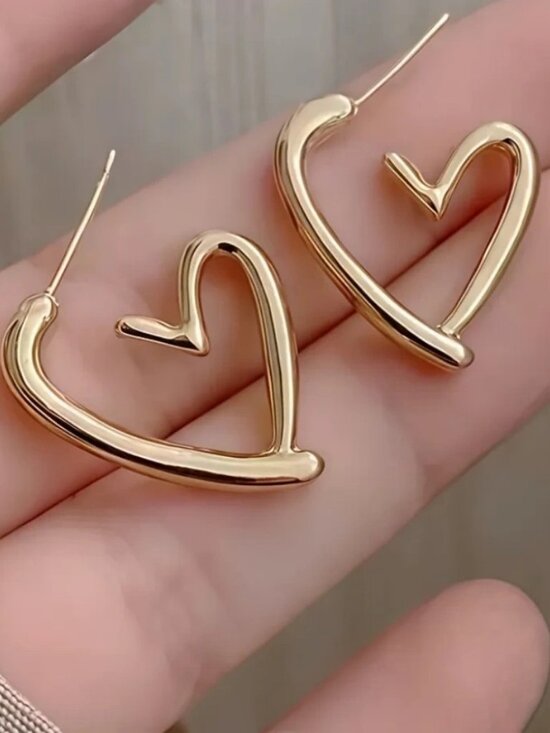 Open Heart Earrings - Picture 5 of 7